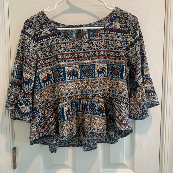 Floral elephant patterned blouse - Picture 1 of 3